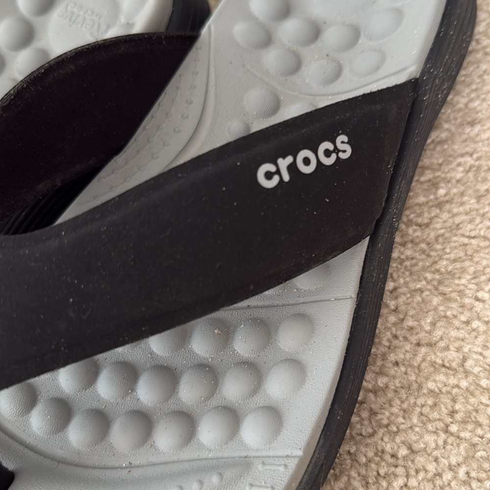 Mens croc flip flops size 12M. Microfiber bands. - Picture 2 of 3